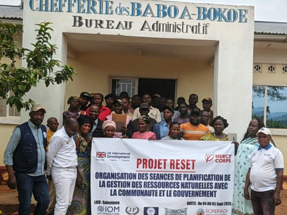 La chefferie de Baboa Bokoe, située dans le territoire d’Irumu dans la province de Ituri, est principalement animée par deux activités socio-économiques : l’agriculture et l’exploitation artisanale de l’or. Ces deux secteurs, essentiels à la survie locale, sont cependant sources de tensions récurrentes entre agriculteurs et exploitants miniers.